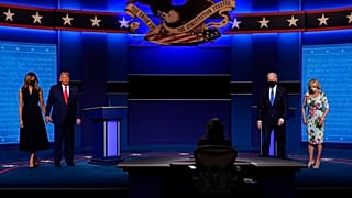 Trump y Biden acompañados de sus parejas en el segundo debate electoral.