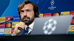 Andrea Pirlo, a Juventus vezetőedzője a Puskás Arénában tartott sajtótájékoztatón 2020. november 3-án