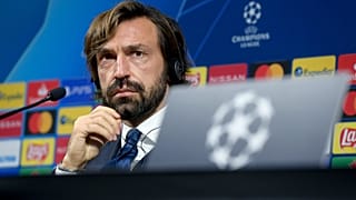 Andrea Pirlo, a Juventus vezetőedzője a Puskás Arénában tartott sajtótájékoztatón 2020. november 3-án