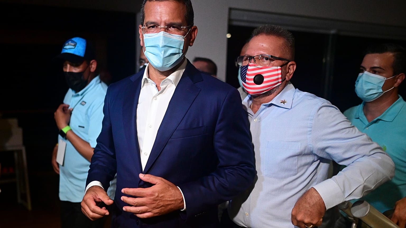 Pedro Pierluisi, candidato a gobernador por el Partido Nuevo Progresista (PNP), llega al Vivo Beach Club para celebrar una ajustada victoria.