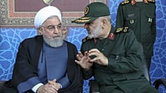 حسین سلامی، فرمانده سپاه پاسداران ایران(راست) و حسن روحانی، رئیس جمهوری ایران(چپ)