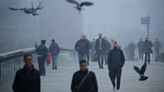 Αγγλία: Γέμισαν καταστήματα και πάμπ πριν το lockdown