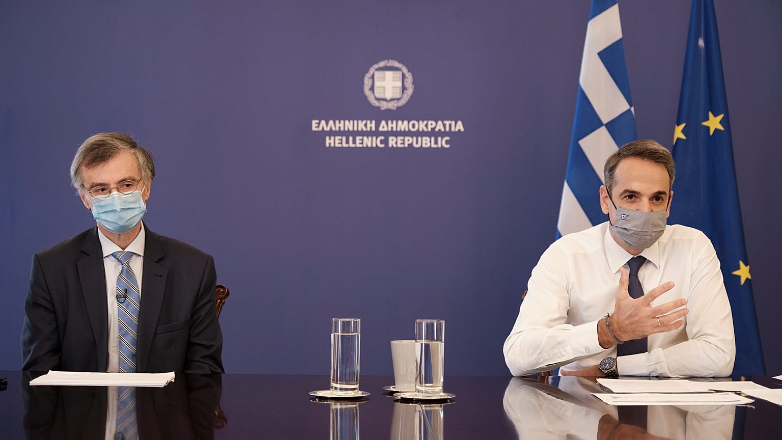 Yunanistan Başbakanı Kiryakos Miçotakis, Covid-19 salgınına karşı ülke genelinde karantina uygulaması açıkladı.