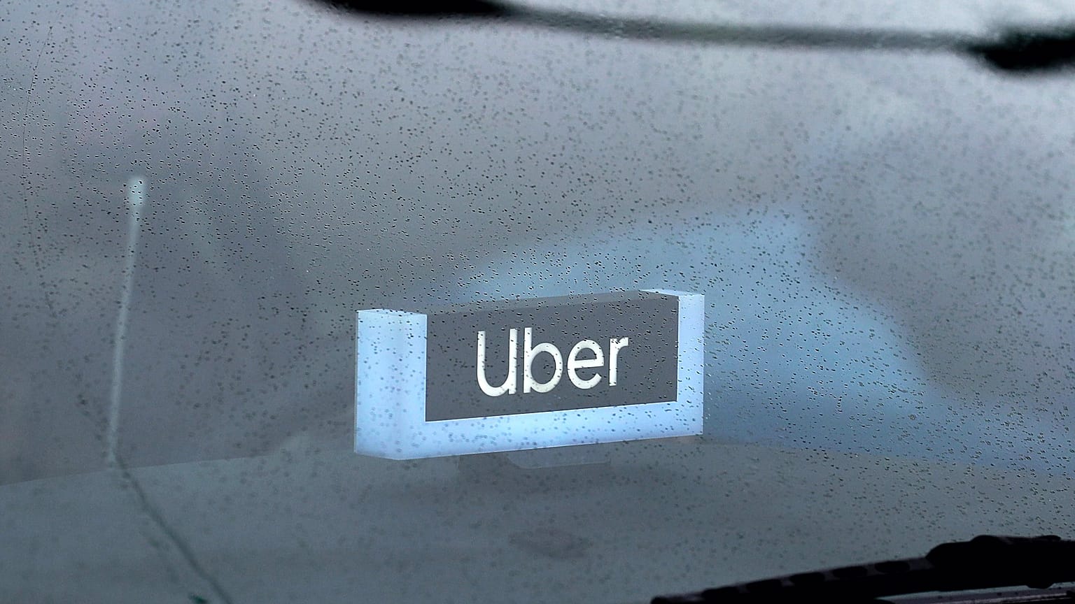 Fahrdienst-Vermittler Uber im Corona-Loch