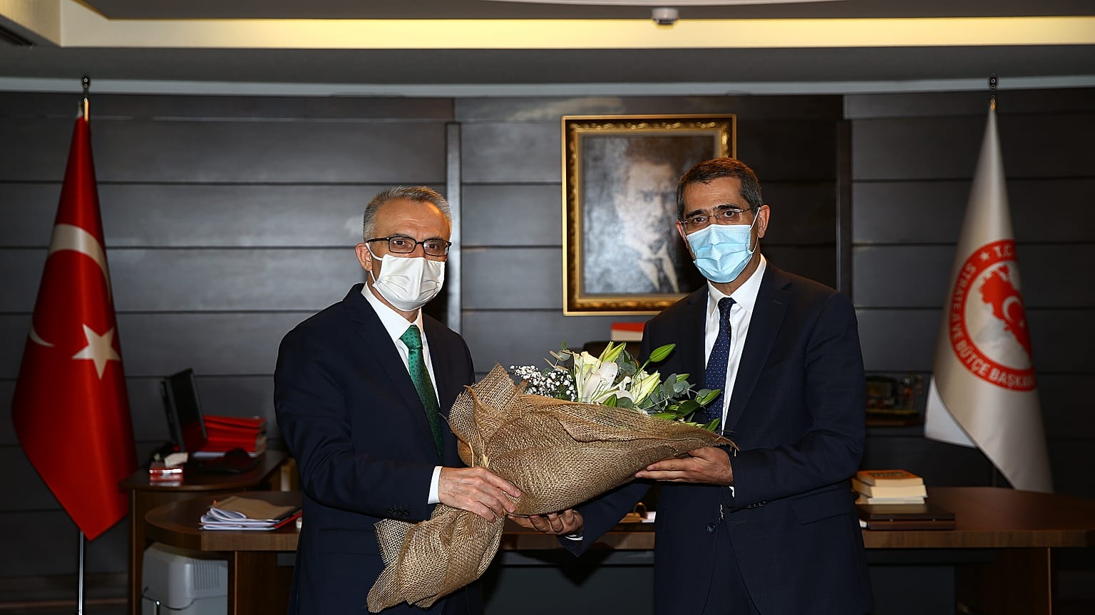 Naci Ağbal Cumhurbaşkanlığı Strateji ve Bütçe Başkanlığı görevini yardımcısı İbrahim Şenel'e devretti.