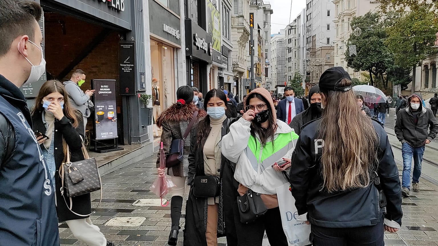 Beyoğlu'ndan maske denetimi 