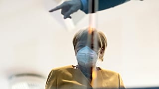 Kanzlerin Angela Merkel bei einer Pressekonferenz in Berlin am 2. November 2020