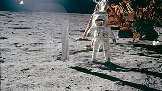 Neil Amstrong'un Ay yüzeyinde astronot Buzz Aldrin'i çektiği kare (1969, NASA)