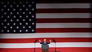 Joe Biden az elnökválasztási kampány hajrájában a Florida állambeli Lake Buena Vistában 