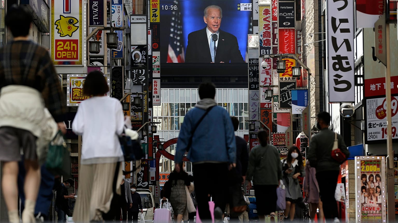 Joe Biden sur les télévisions du monde entier