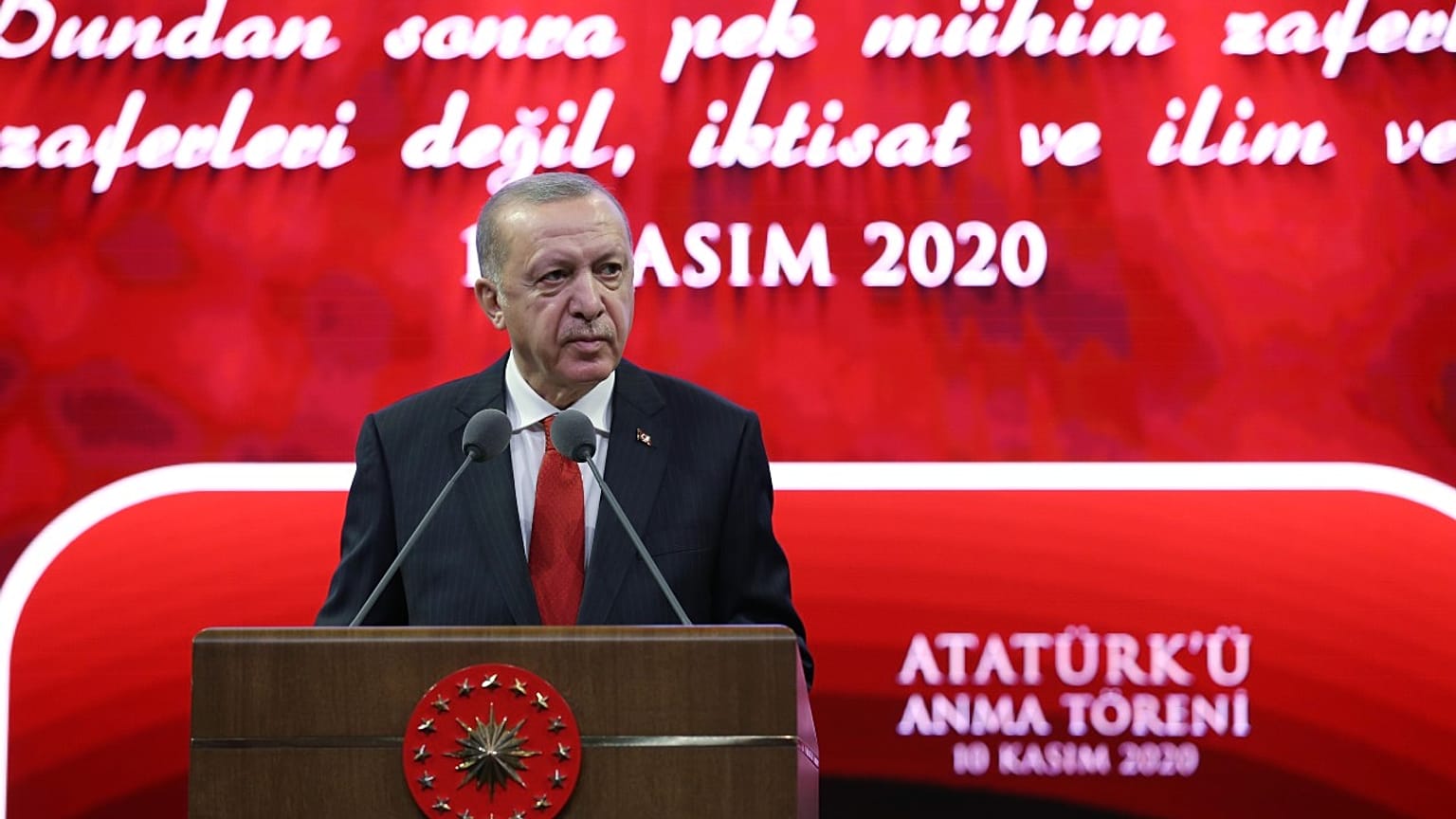 Cumhurbaşkanı Recep Tayyip Erdoğan, Beştepe Millet Kongre ve Kültür Merkezi'nde gerçekleştirilen Atatürk'ü Anma Töreni'ne katılarak konuşma yaptı