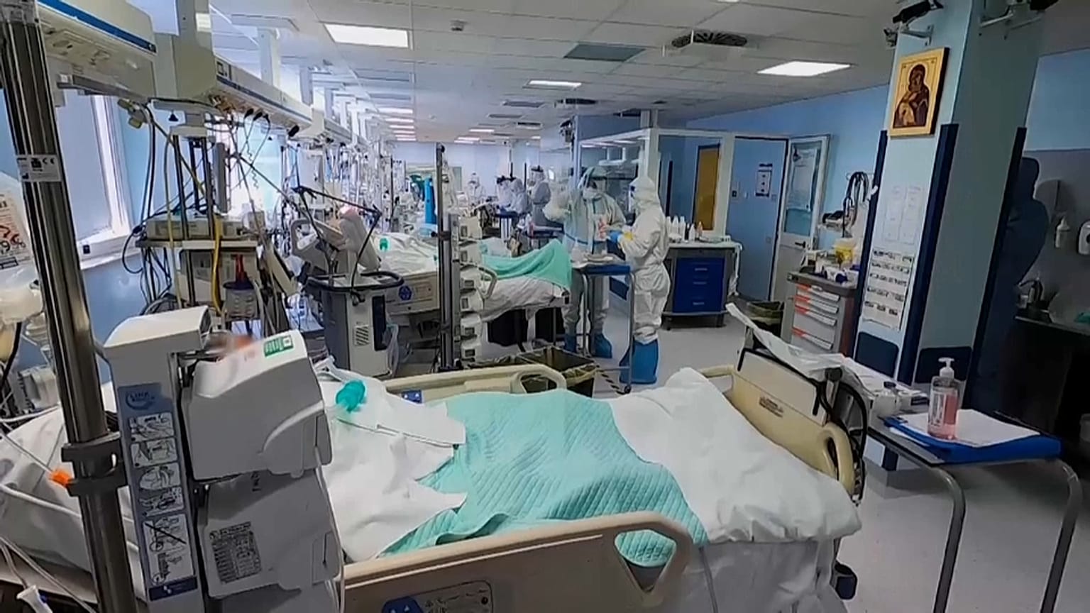 Crescono i contagi tra gli operatori sanitari