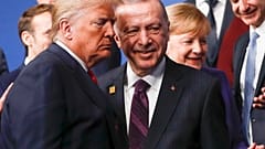 PETER NICHOLLS / POOL/EPA