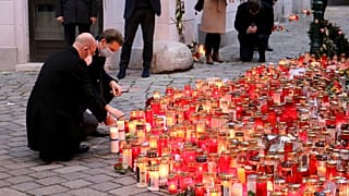 Sebastian Kurz und Charles Michel bei einer Gedenkveranstaltung für die Opfer von Wien am Montag