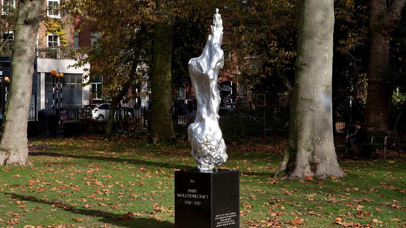 Feminizmin öncülerinden Mary Wollstonecraft'ın Londra'da açılan anıtı 