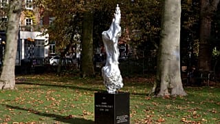 Feminizmin öncülerinden Mary Wollstonecraft'ın Londra'da açılan anıtı 