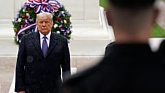 Trump regressa ao ativo