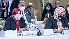 من جلسات الحوار في تونس