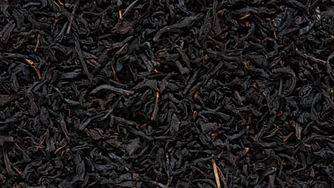 Dried tea leaves 
