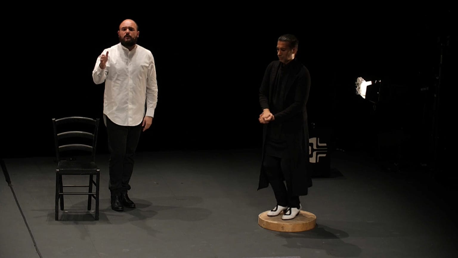 Flamenco cross overrel búcsúzott a közönségtől az újranyitásig Avignon