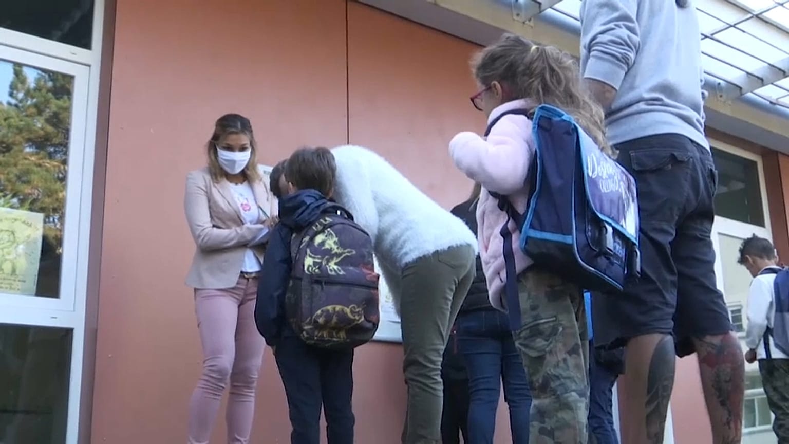 La France déploie des tests antigéniques dans les écoles