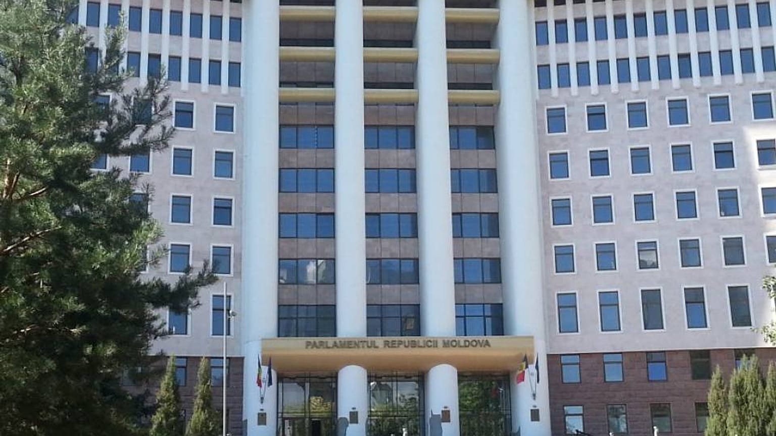 Μόσχα ή Βρυξέλλες, το δίλημμα των προεδρικών εκλογών στη Μολδαβία