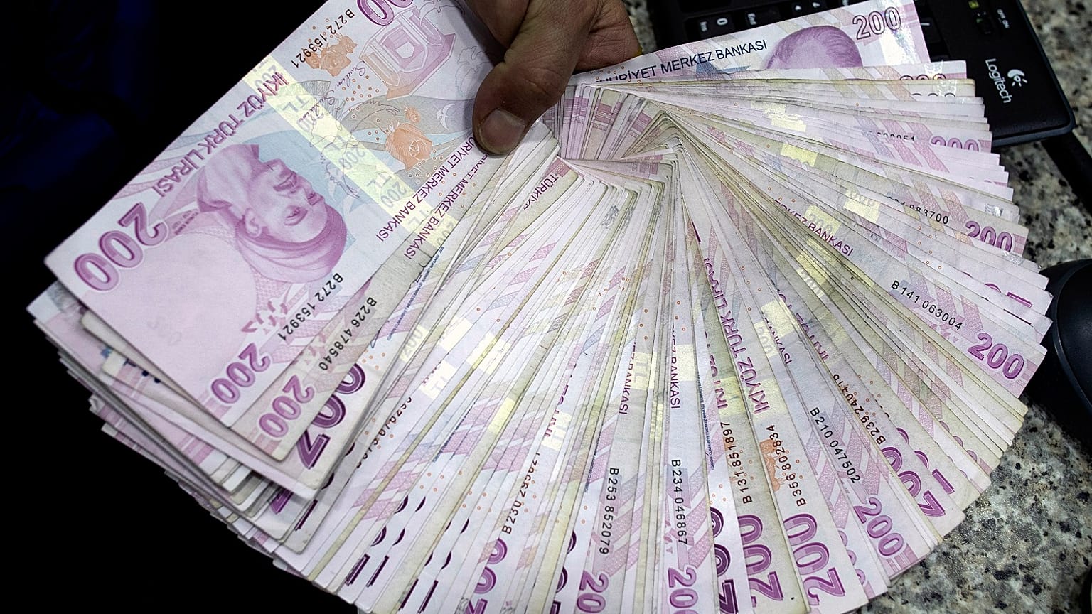 SEDAT SUNA/EPA