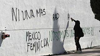La protesta delle donne messicane contro violenza di genere e femminicidi