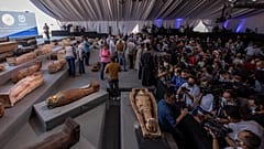 خلال إعلان وزارة السياحة والآثار عن الاكتشاف الضخم في سقارة  