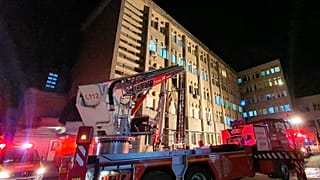Romanya'da bir hastanede çıkan yangın nedeniyle Covid-19 hastaları hayatını kaybetti