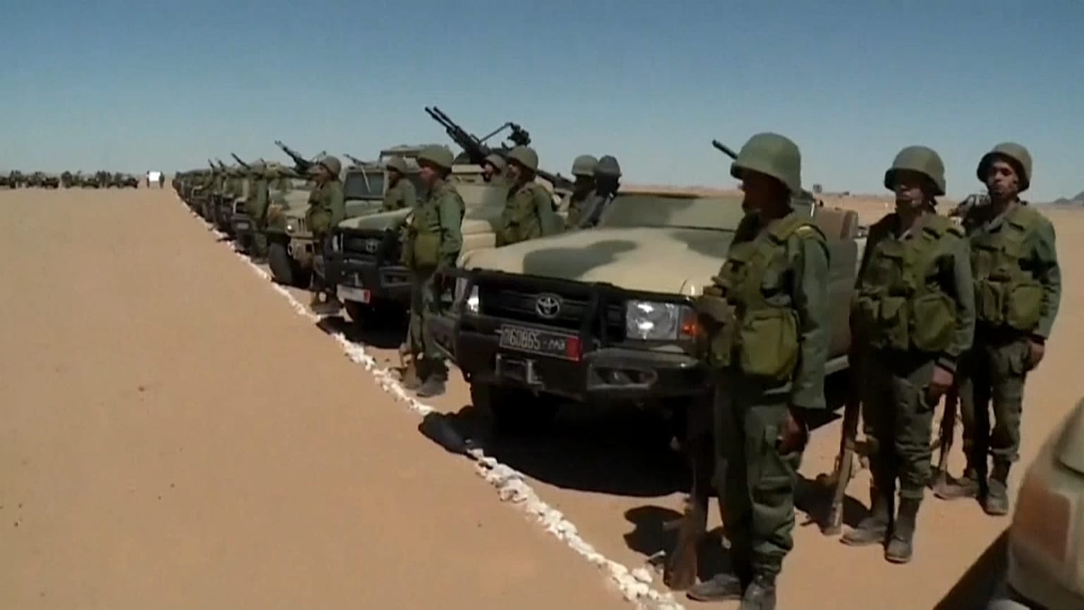 Soldados marroquíes en formación en al-Mahbes, en el Sáhara Occidental, el pasado 20 de marzo