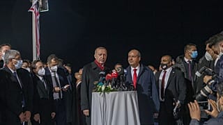 Ο Ρετζέπ Ταγίπ Ερντογάν και ο Ερσίν Τατάρ στην περίκλειστη Αμμόχωστο