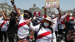 Manifestantes en Lima, Perú