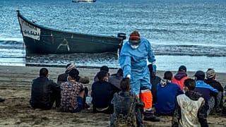 Autoridades a braços com excesso de migrantes nas Canárias