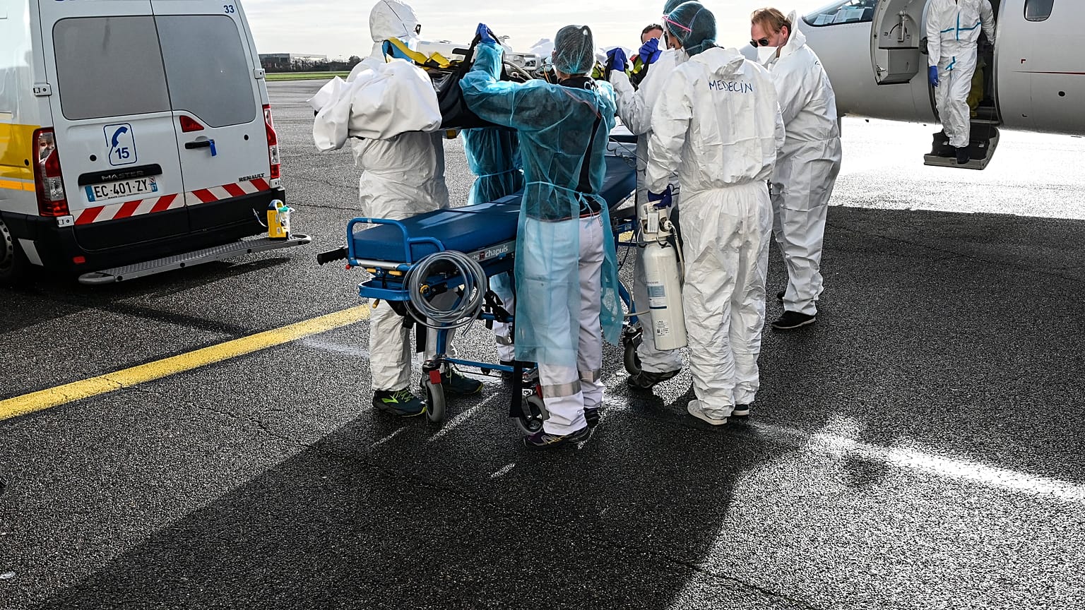 Un patient tranféré depuis l'aéroport de Bron