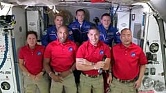 "Eine tolle Reise!" SpaceX bringt vier Astronauten zur ISS