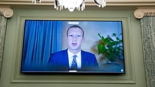 زوكربيرغ خلال جلسة استماع سابقة عبر الفيديو في الكونغرس (تشرين الأول/أكتوبر 2020)
