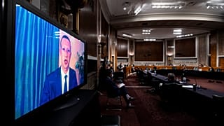 El presidente de Facebook, Mark Zuckerberg, testifica a distancia durante una audiencia del Comité Judicial del Senado en Washington, el 17 de noviembre de 2020.