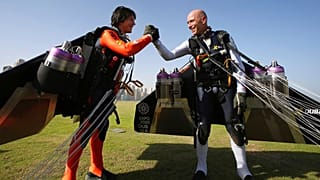 A gauche, Vince Reffet en mai 2015 à Dubaï.