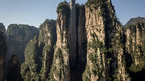 China: Welthöchster Outdoor-Fahrstuhl am "Avatar"-Felsen