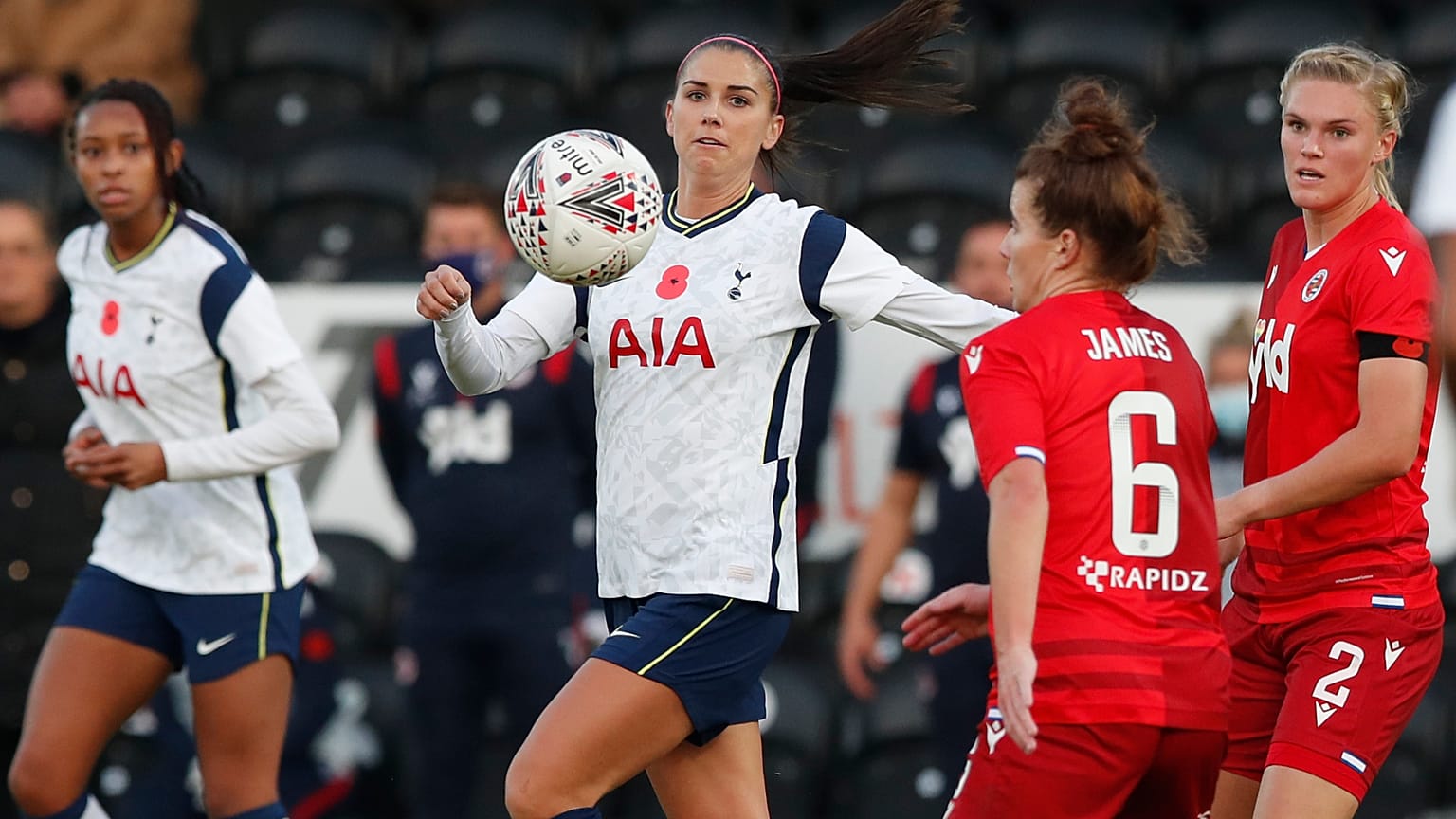 Tottenham'lı futbolcu Alex Morgan