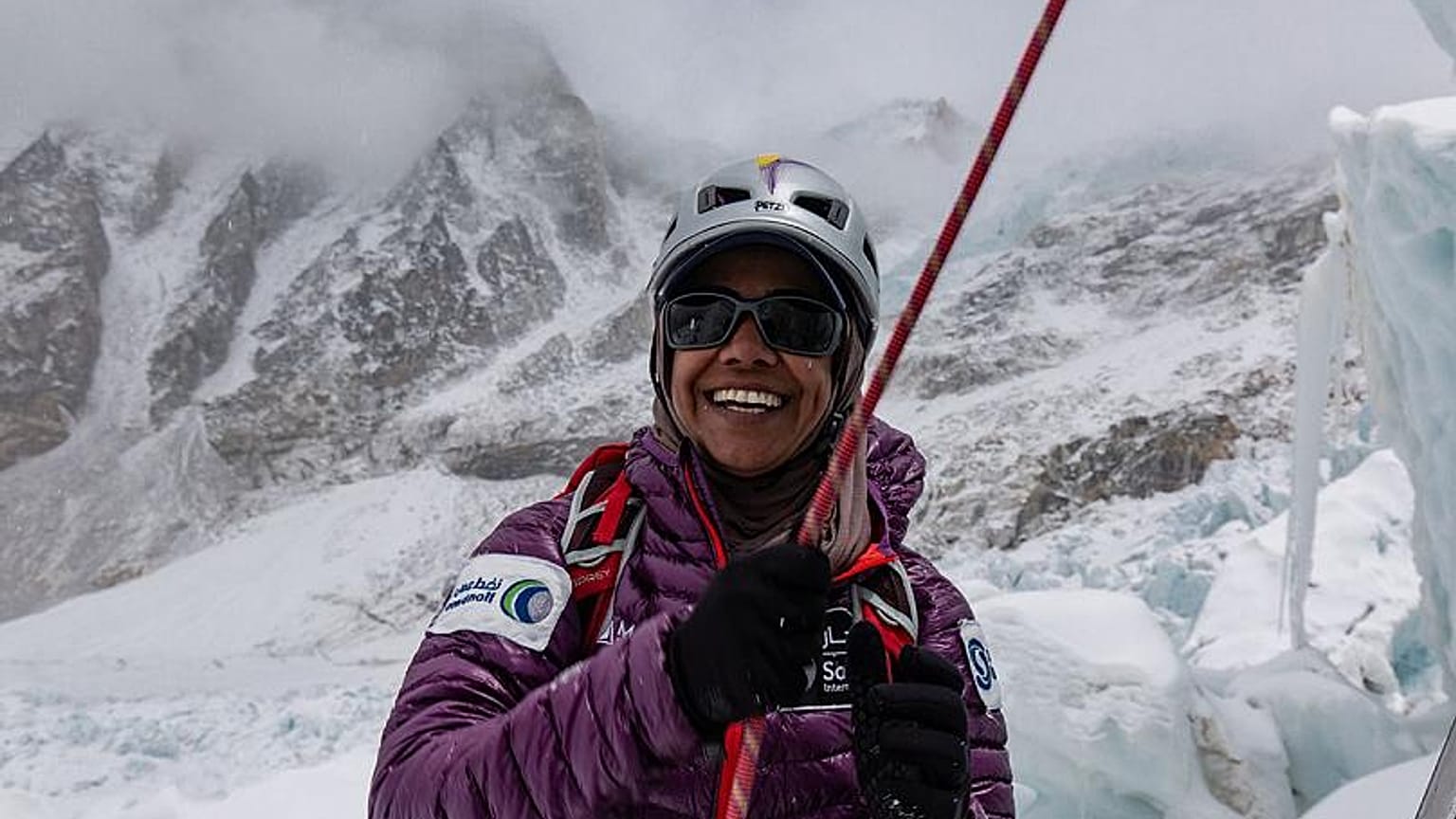 Nadhirah at the Everest Icefall©Elia Saikaly www.eliasaikaly.com Instagram - @eliasaikaly