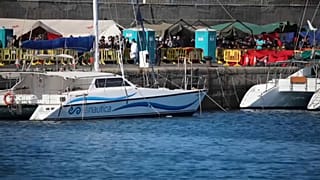 إسبانيا تضع المهاجرين في فنادق خالية - جزر الكناري