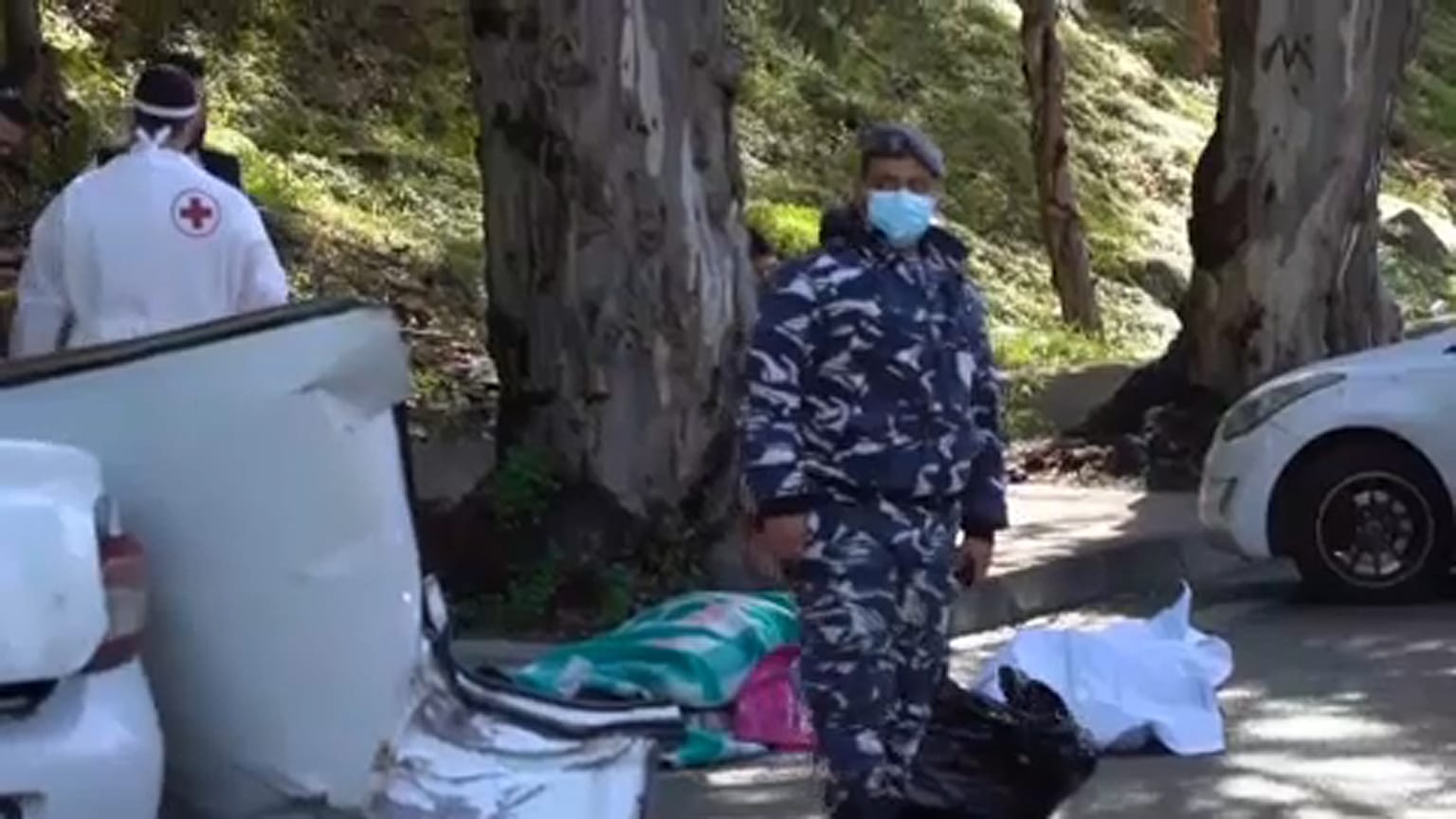حادث سيارة يودي بحياة 5 سجناء لبنانيين أثناء محاولتهم الهرب بعيدا عن سجن بعبدا حيث كانوا محتجزين