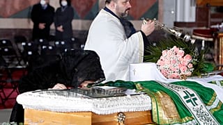 Trauerfeier für Patriarch Irinej in der St. Sava-Kirche in Belgard