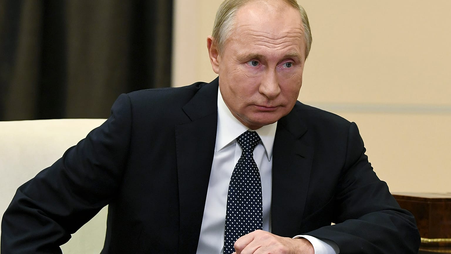 Vladimir Poutine ne reconnaît pas encore Joe Biden comme chef d'Etat américain