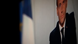 الرئيس الفرنسي إيمانويل ماكرون خلال خطابه عبر قناة تي أف 1 ـ باريس. 2020/10/28
