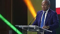 Suspenso presidente da Confederação Africana de Futebol