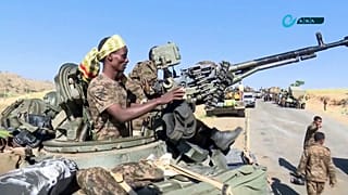 Etiyopya'nın Amhara ve Tigray bölgelerine yakın noktada konuşlanan ordu güçleri 