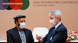 Echange lors de la conférence des donateurs à Genève